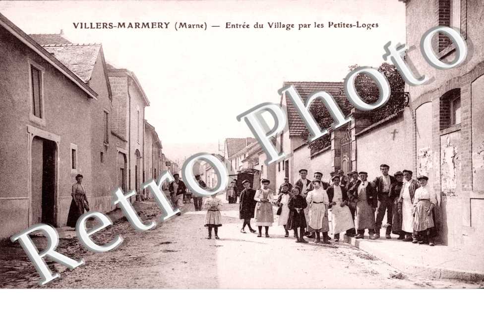 entree du village par les Petites-Loges