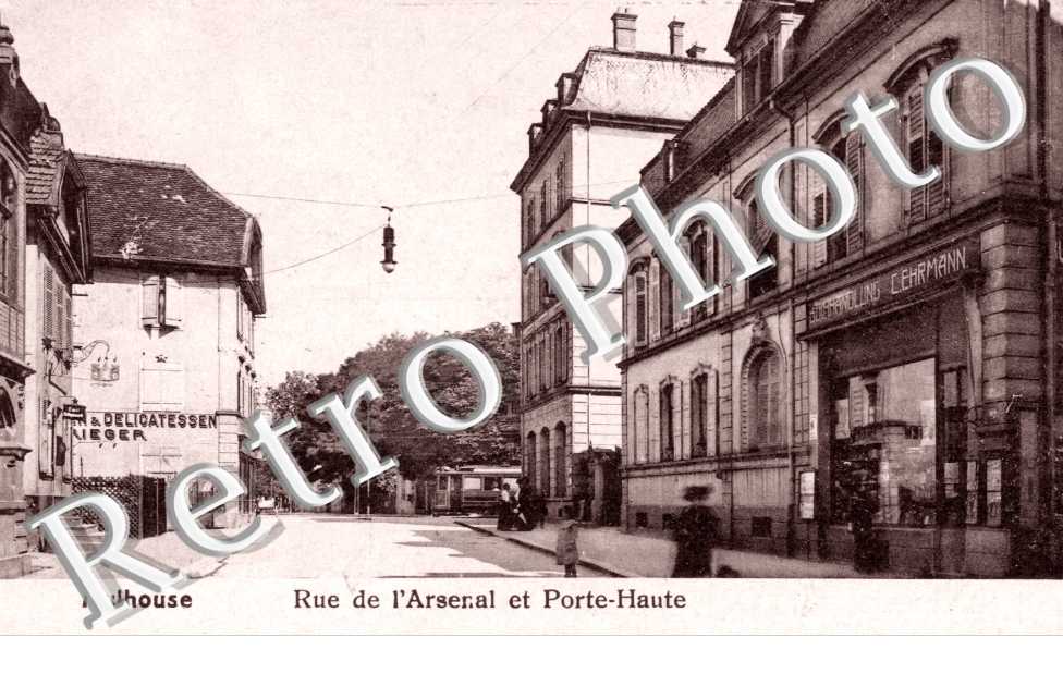 Rue de l'Arsenal et Porte haute