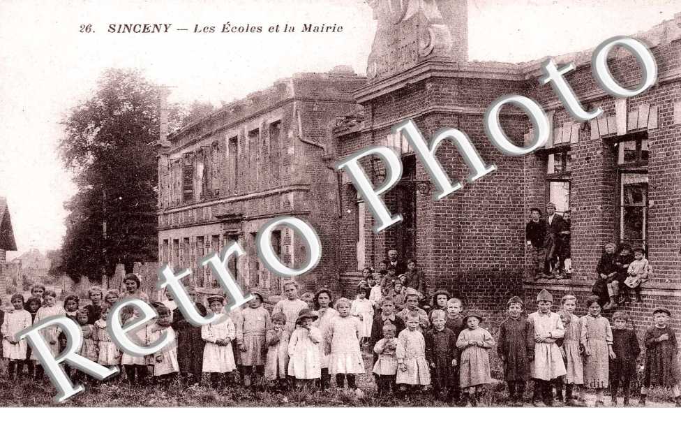 les Ecoles et la Mairie