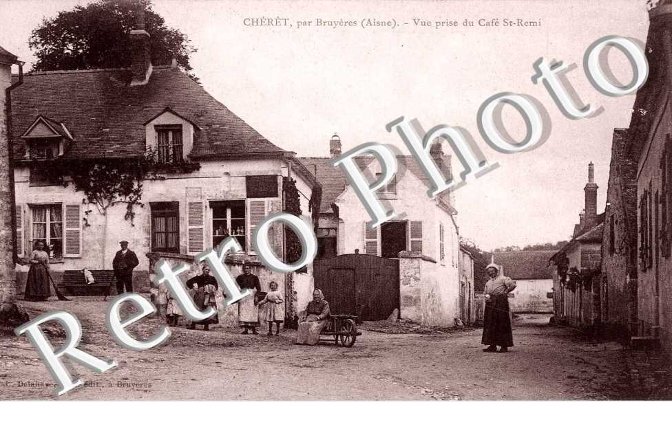 vue prise du cafe Saint Remi