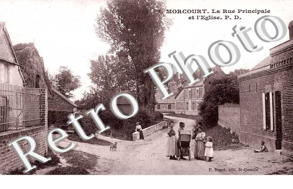la rue principale et l'église
