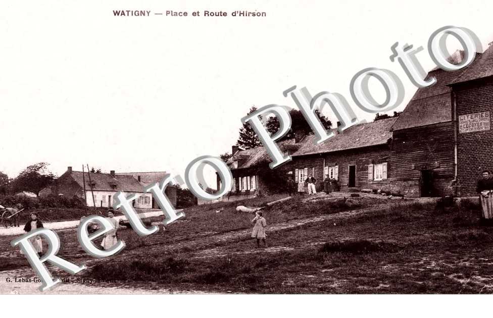 Place et route d'Hirson