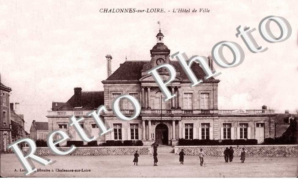 L'Hotel de Ville