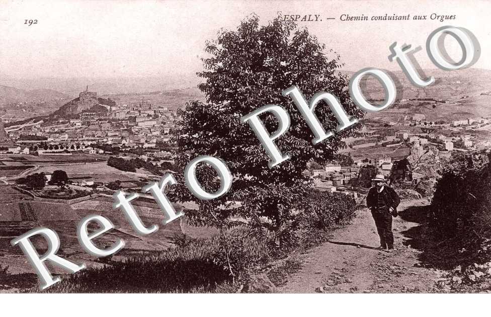 chemin conduisant aux orgues