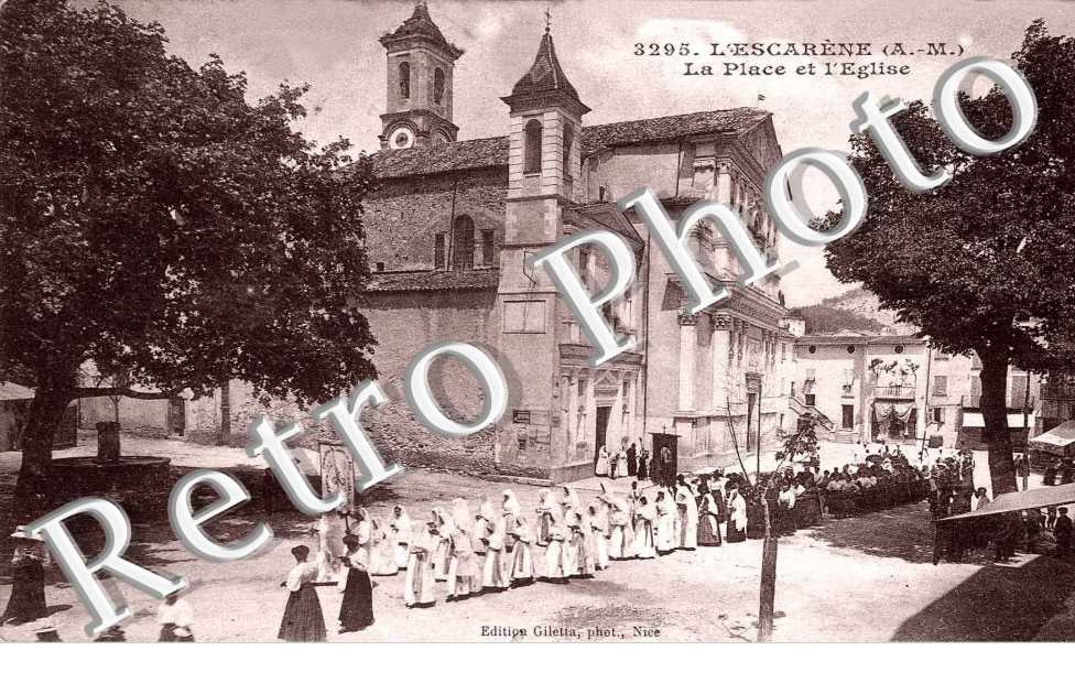 La place et l'eglise