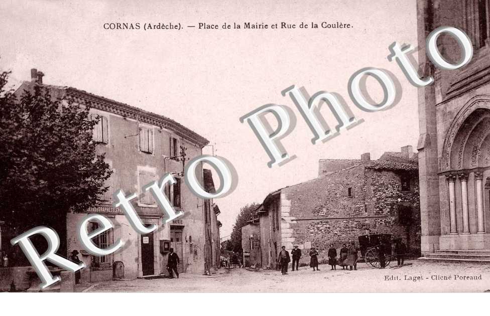 Place de la mairie et rue de la Coulere