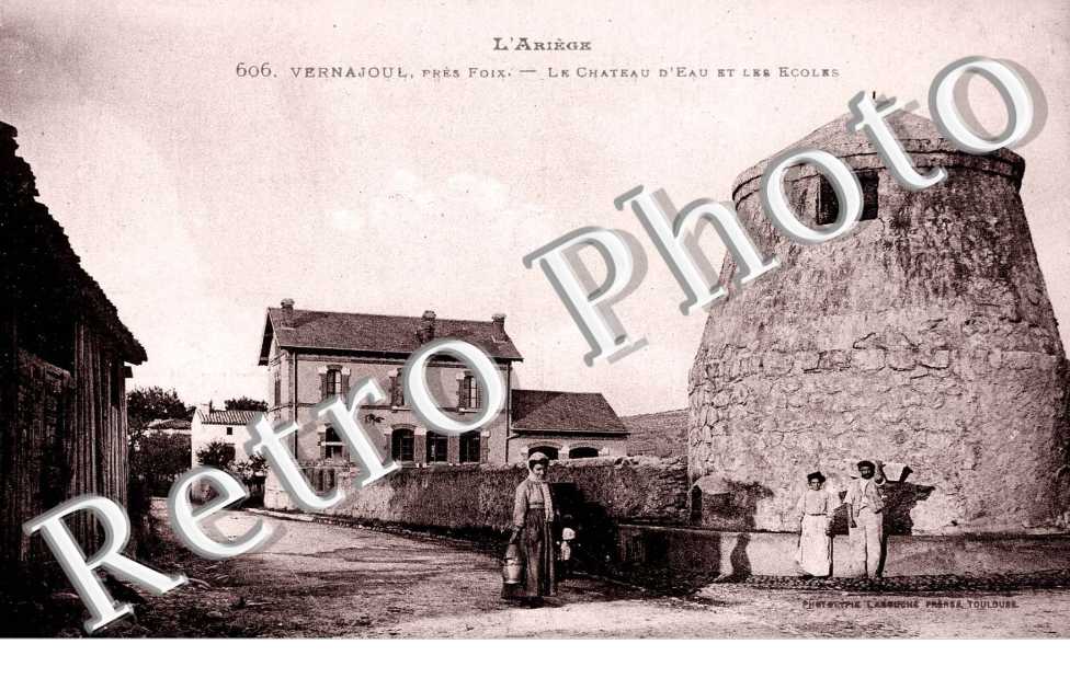 le chateau d'eau et les ecoles