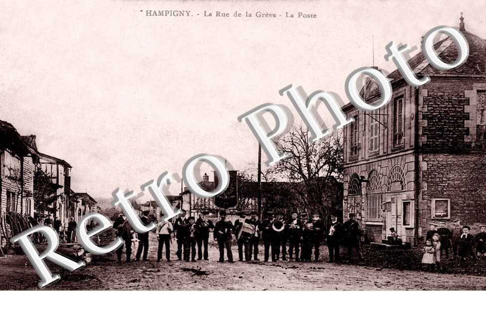 La Rue de la Greve, la Poste
