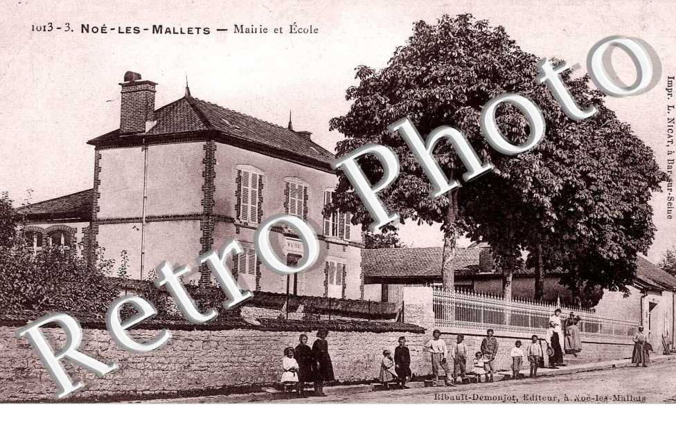 Mairie et Ecole.