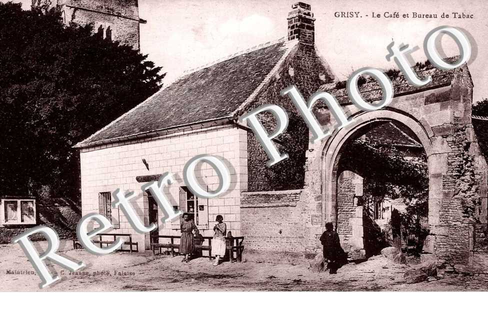le cafe et le bureau de tabac