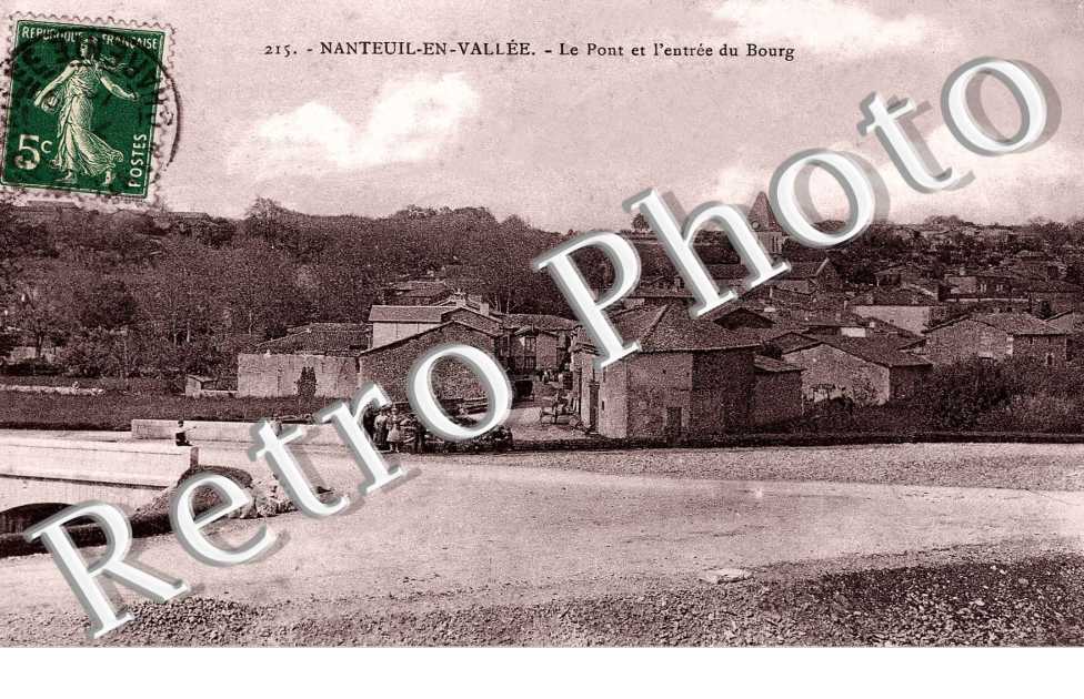 Le pont et l'entree du bourg