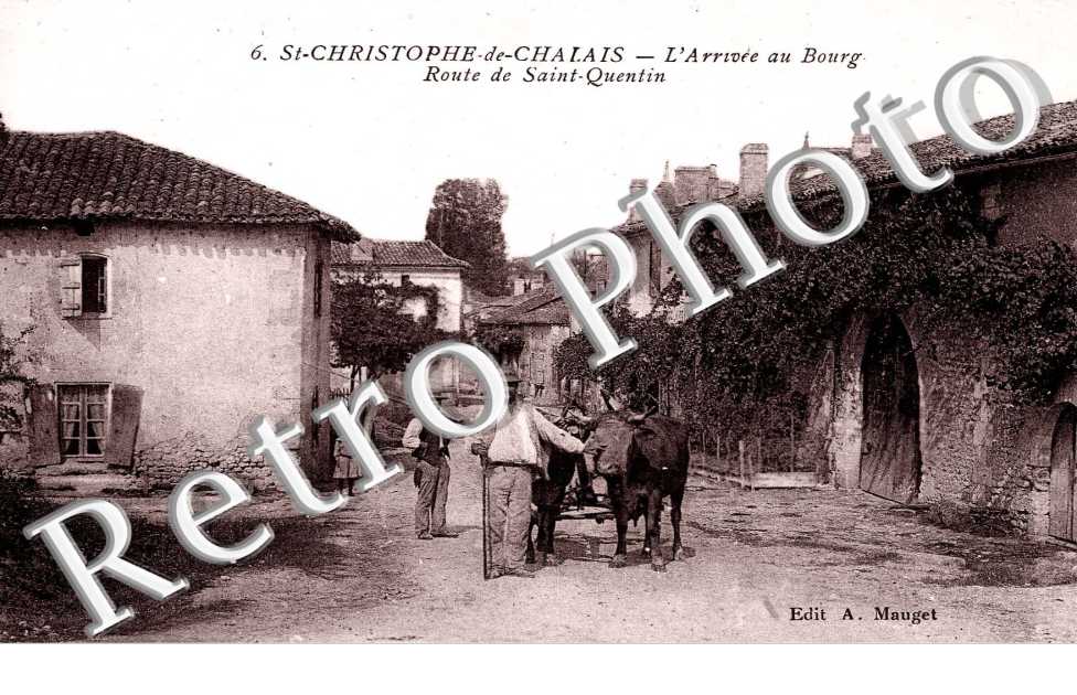 arrivee au Bourg, Route de Saint Quentin