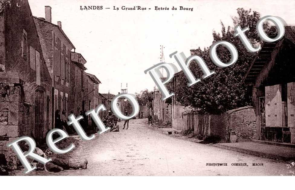 La grand'rue - entree du bourg