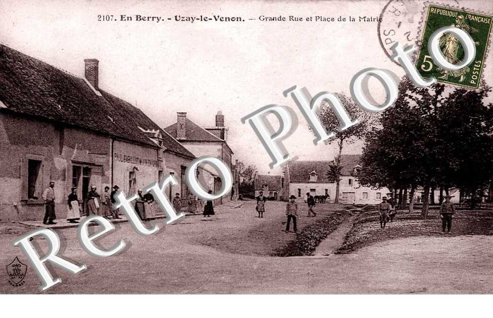 Grande rue et Place de la mairie
