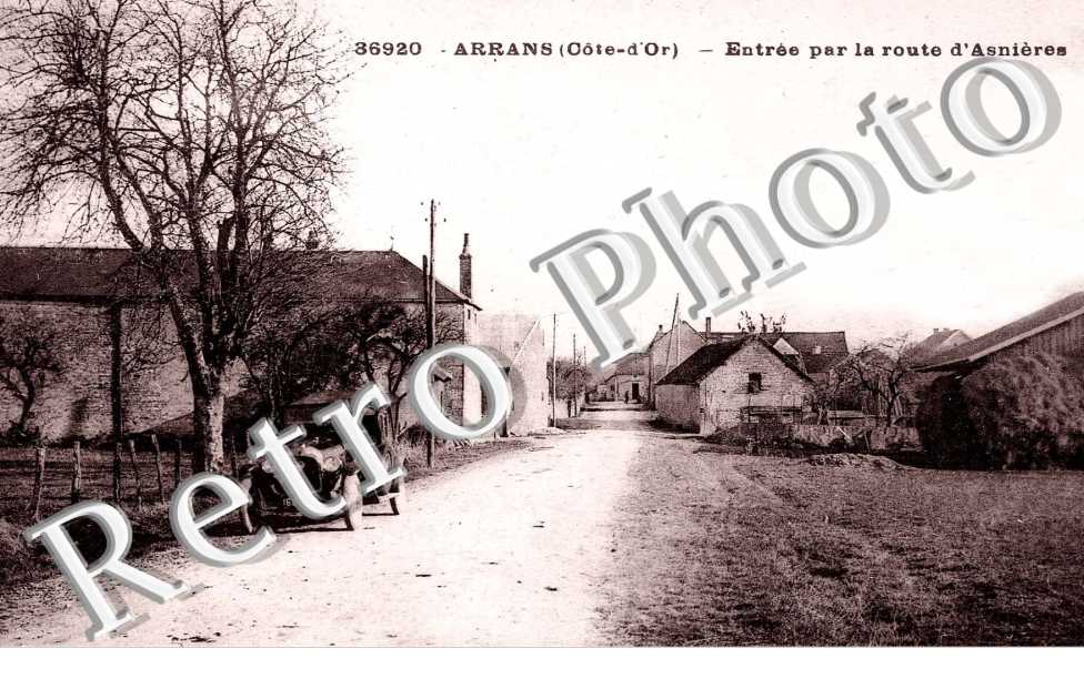 entree par la route d'Asnieres