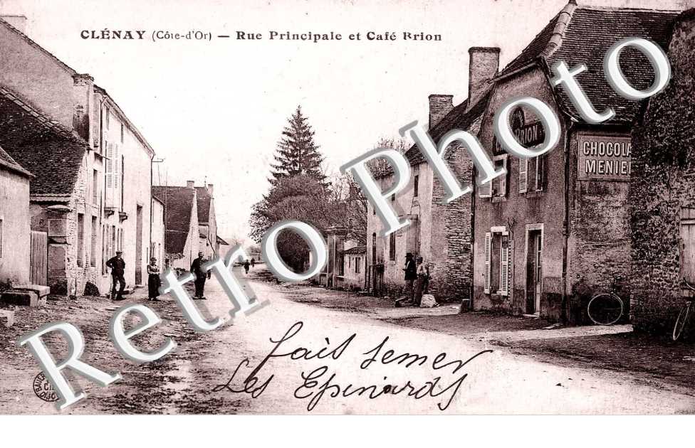 rue principale et cafe Brion