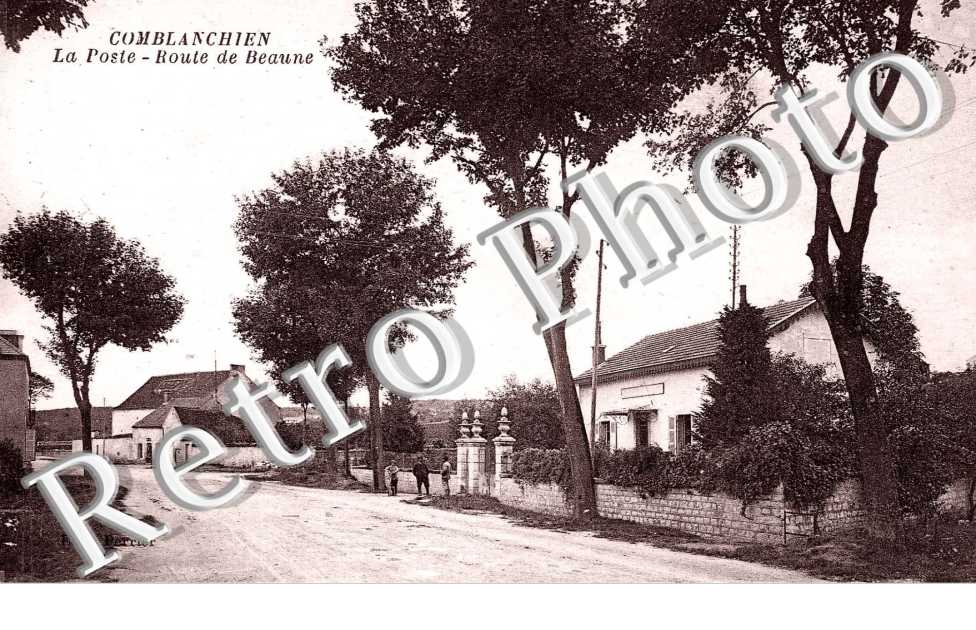 La poste - route de Beaune
