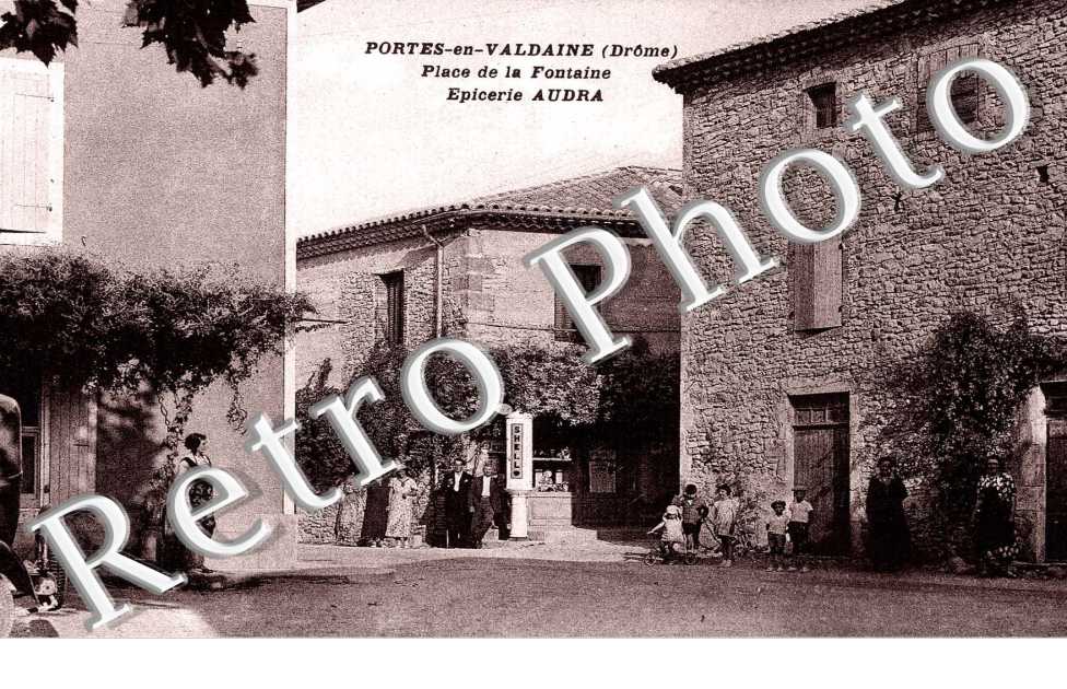 Place de la fontaine - Epicerie Audra