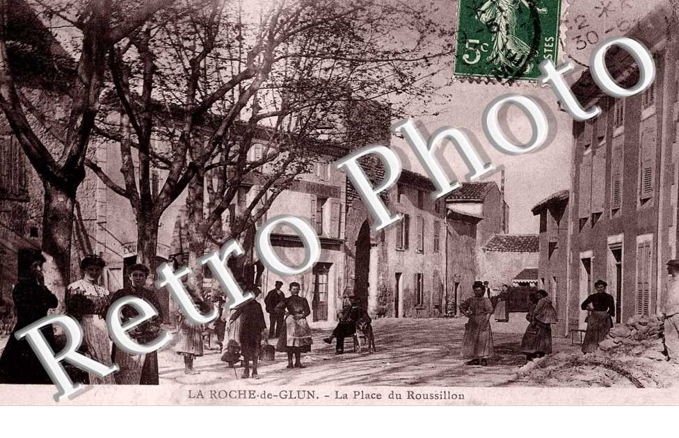 La place du Roussillon