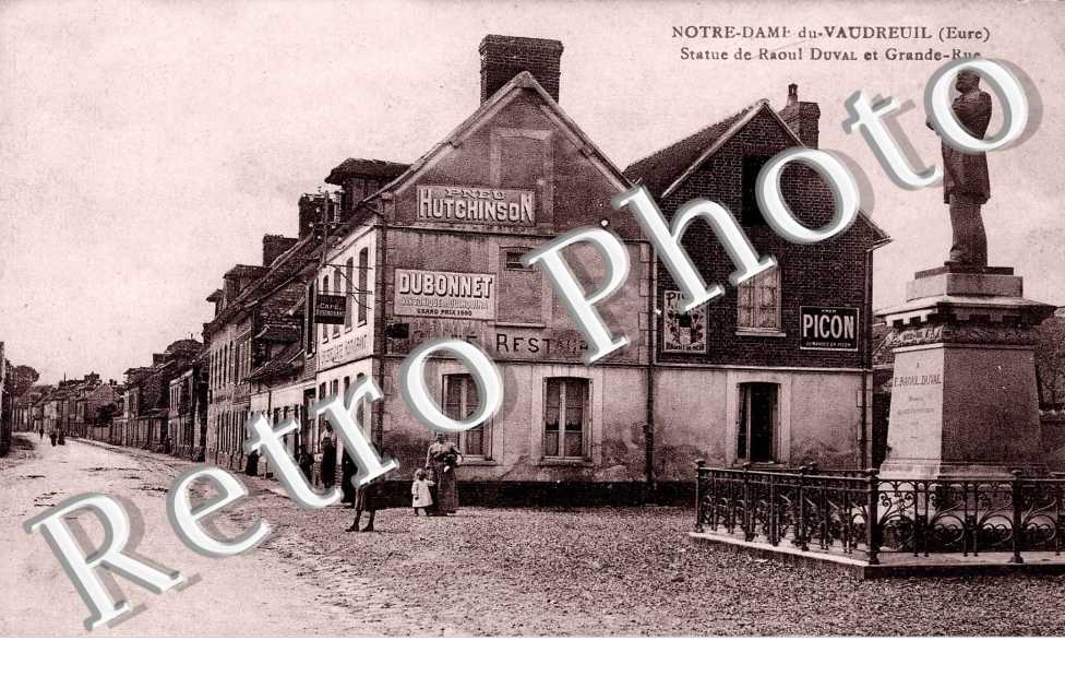 Statue de Raoul et Grande rue