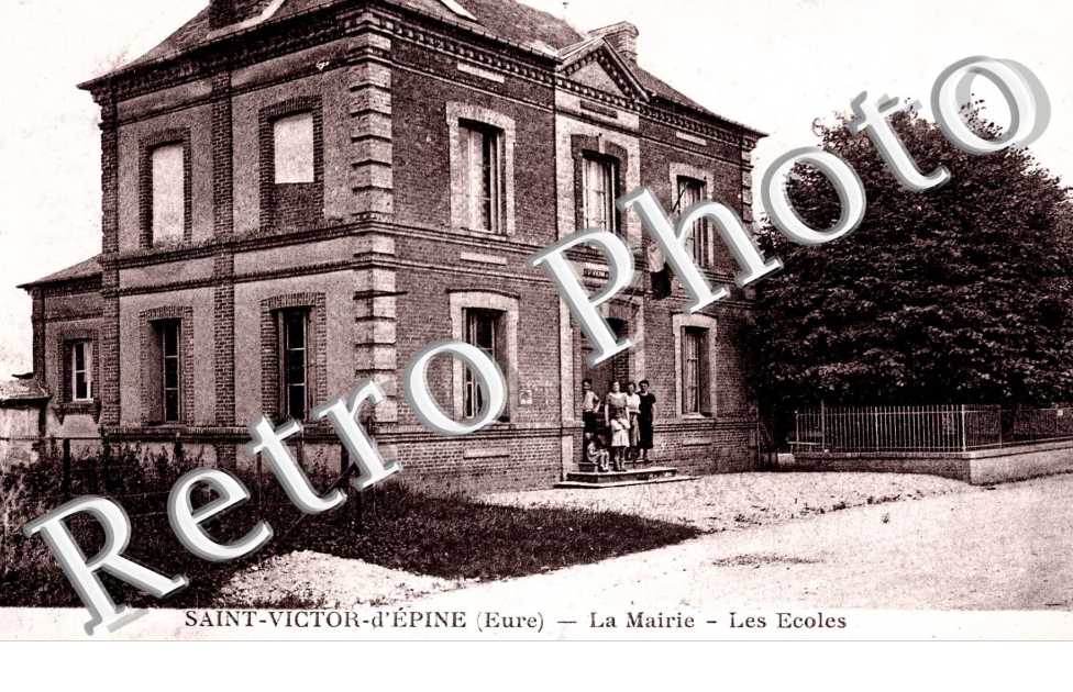 La mairie et les ecoles
