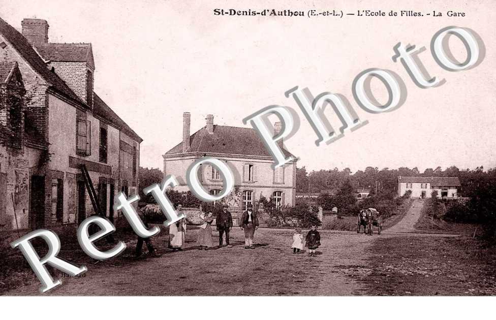 Ecole de filles - la gare