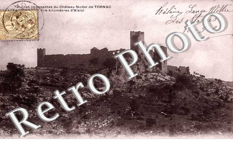 Ruines imposantes du chateau feodal