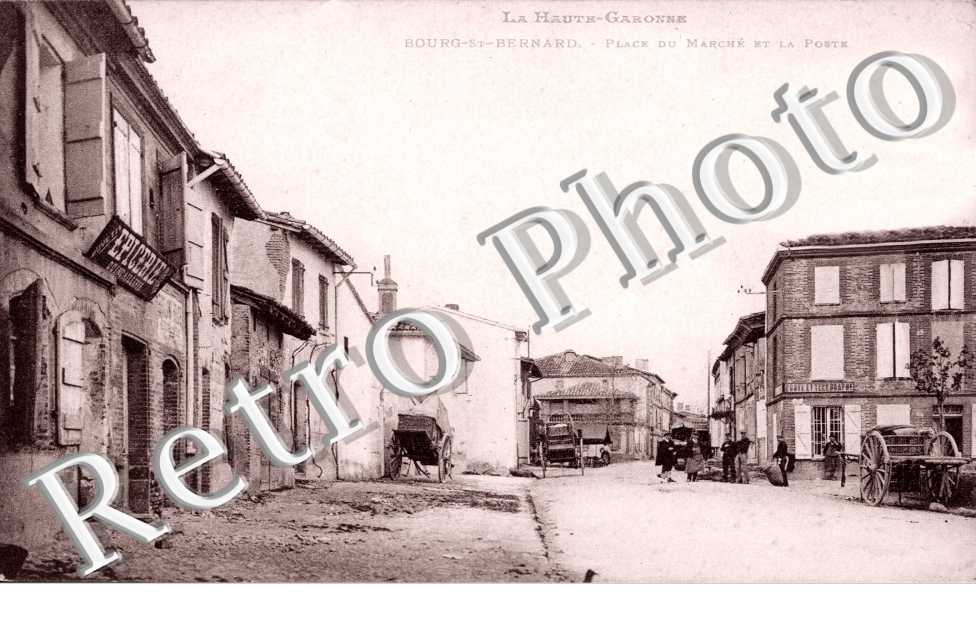 Place du Marche et la Poste
