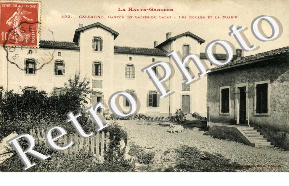 Les Ecoles et la Mairie