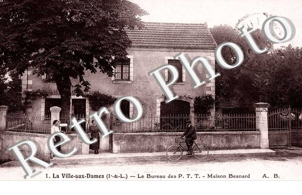 Bureau des PTT Maison Besnard
