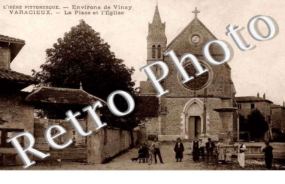 la Place et l'eglise