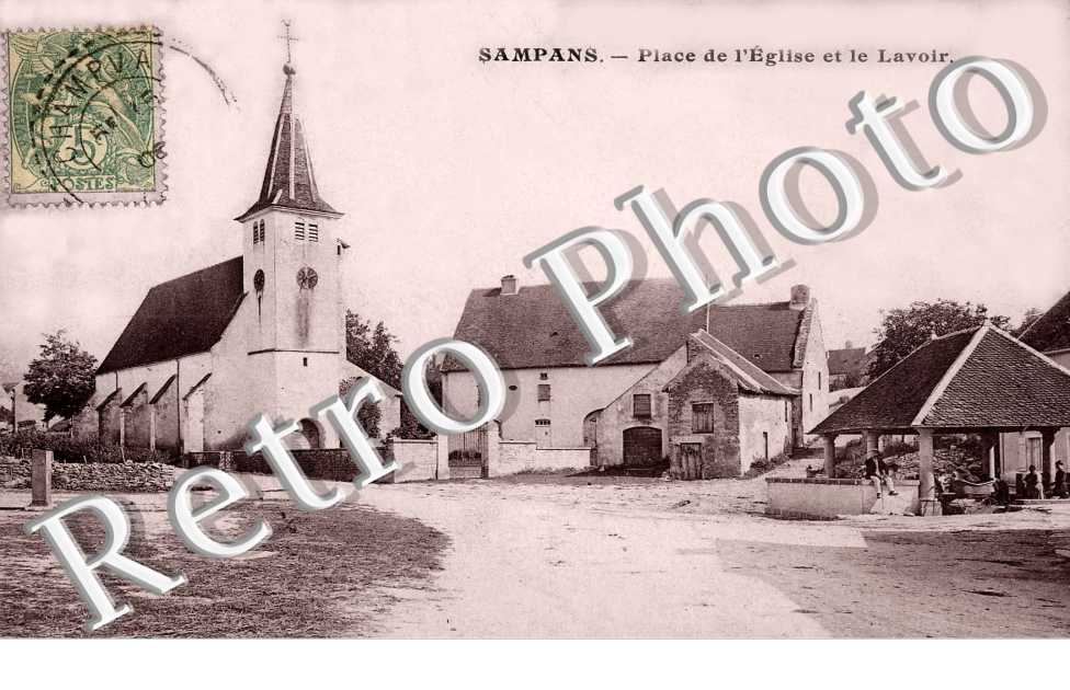 Place de l'Eglise et le Lavoir