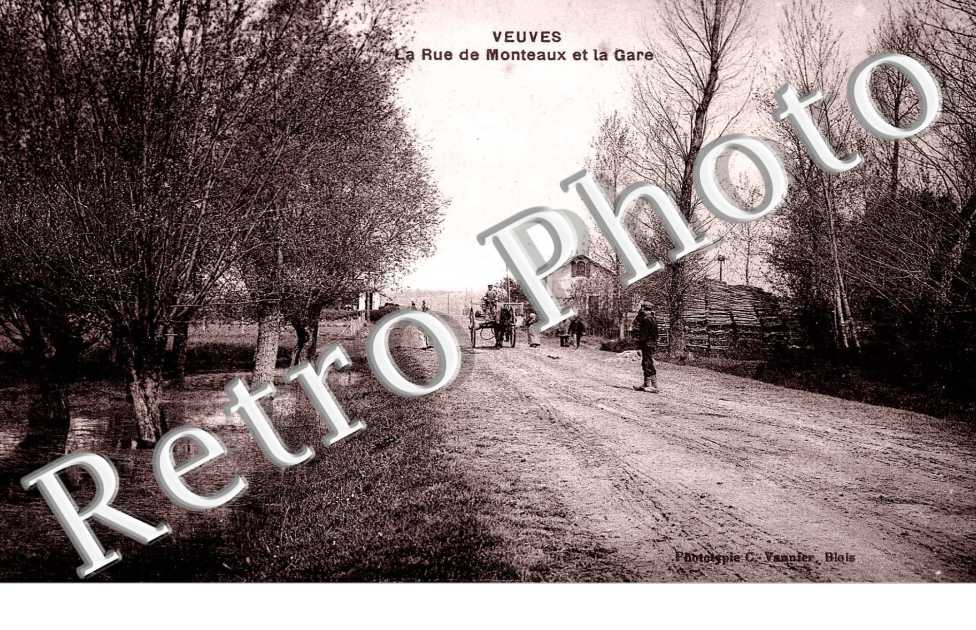 la rue de Monteaux et la gare