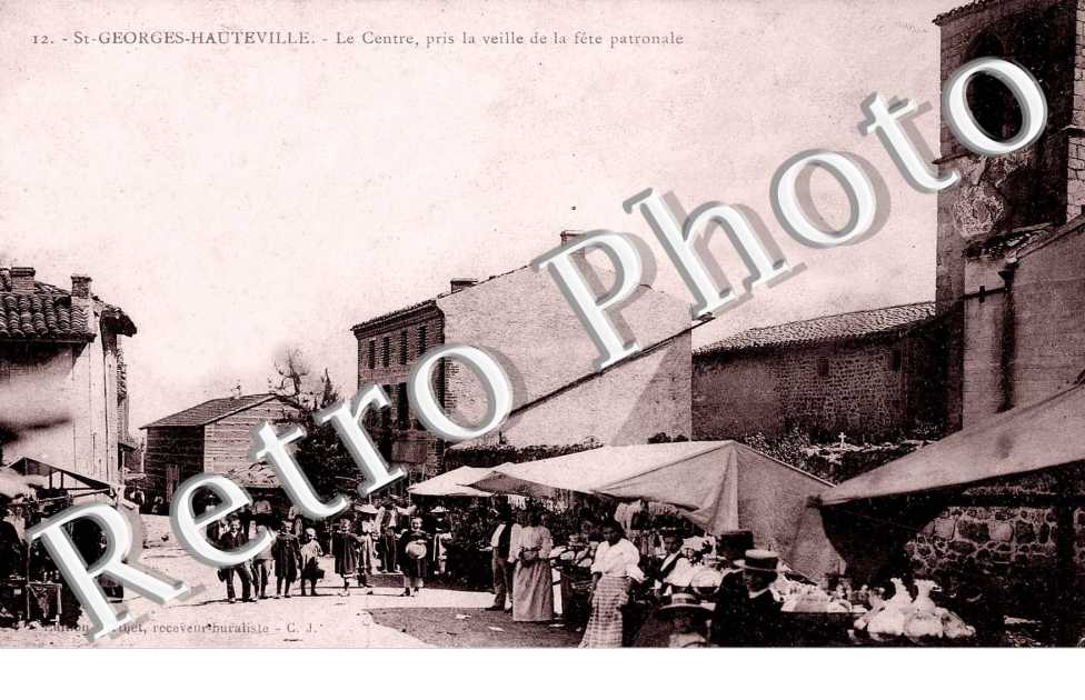 Le centre, pris la veille de la fete patronale