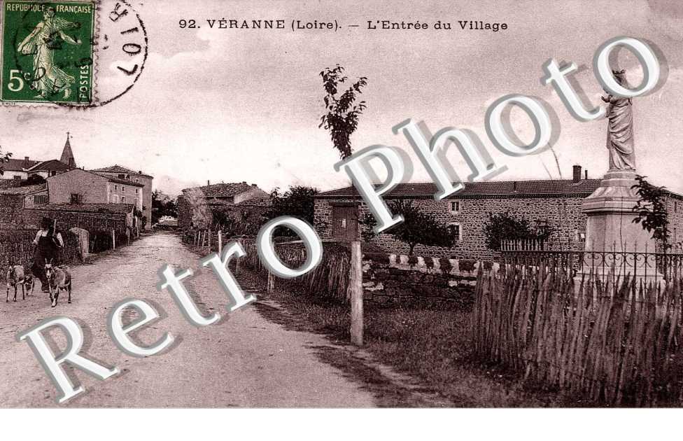 L'Entree du Village