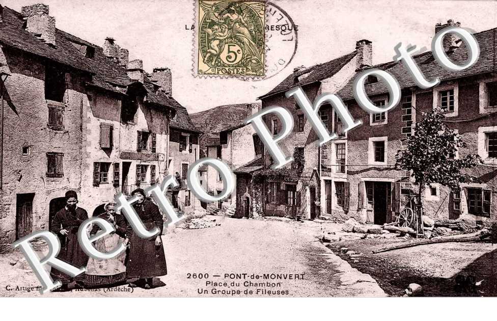 place du Chambon, un groupe de fileuses
