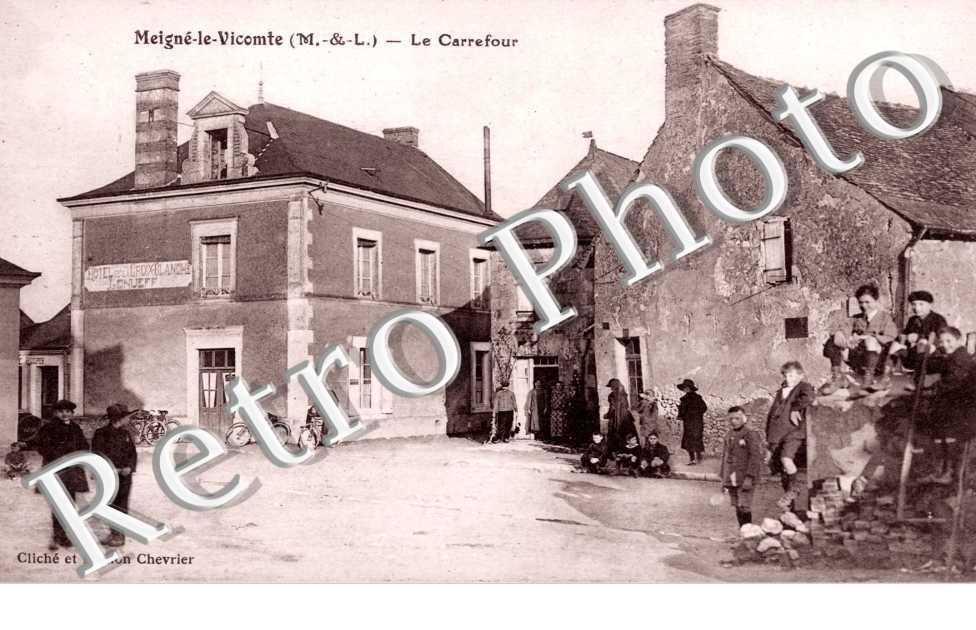Le Carrefour