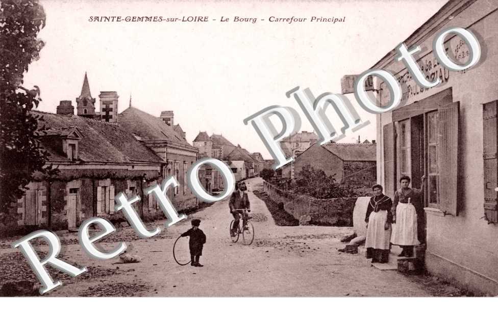 Le Bourg, Carrefour Principal