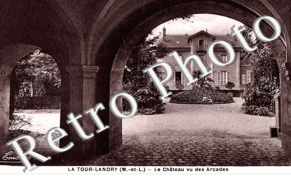 Chateau vu des Arcades