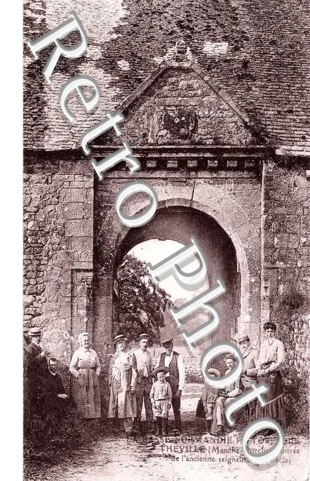 Porche d'entree de l'ancienne Seigneurie