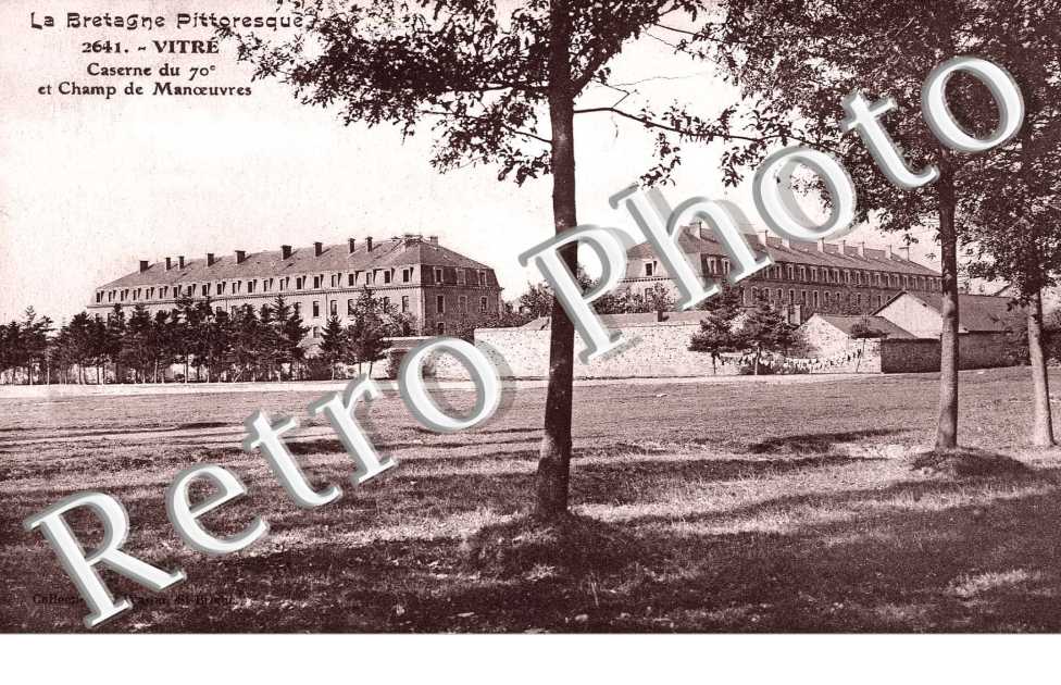  CASERNE ET CHAMP DE MANOEUVRE