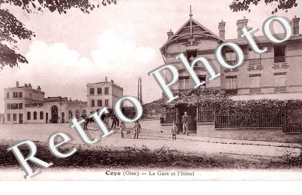 La gare et l'hotel