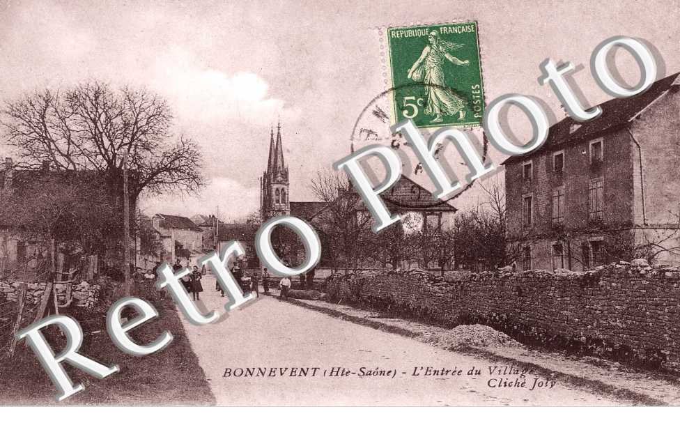 Entree du Village