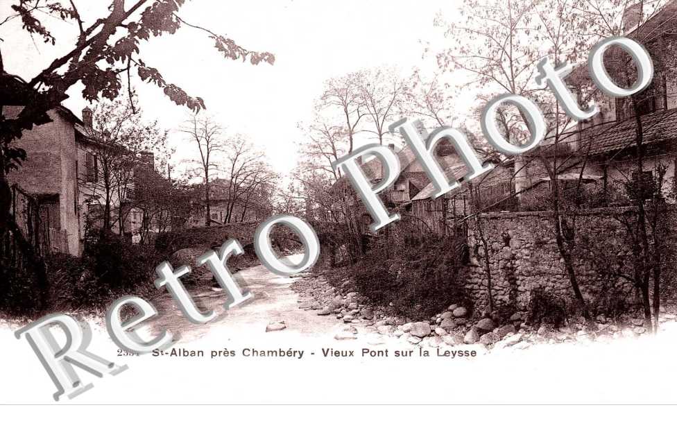 vieux pont sur la Leysse