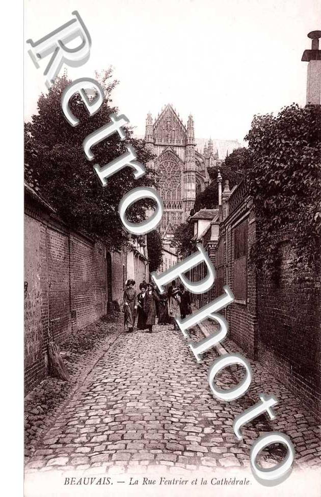 la rue Feutrier et la Cathedrale