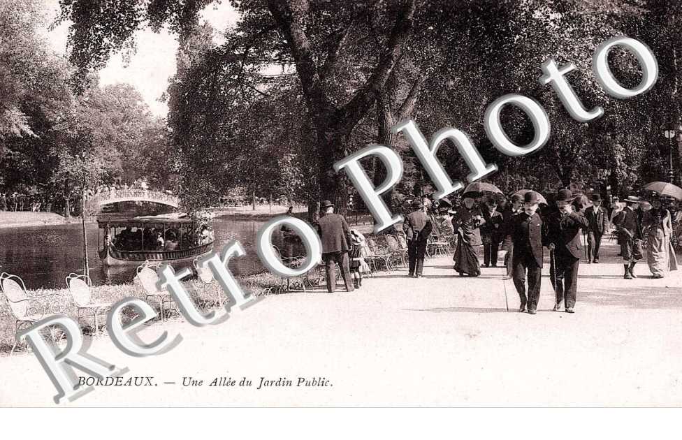 une allee du jardin public