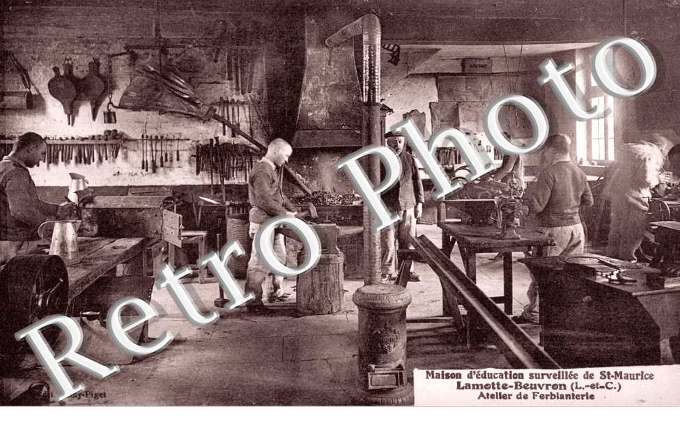 Maison d'éducation surveillée de Saint Maurice - atelier de ferblanterie