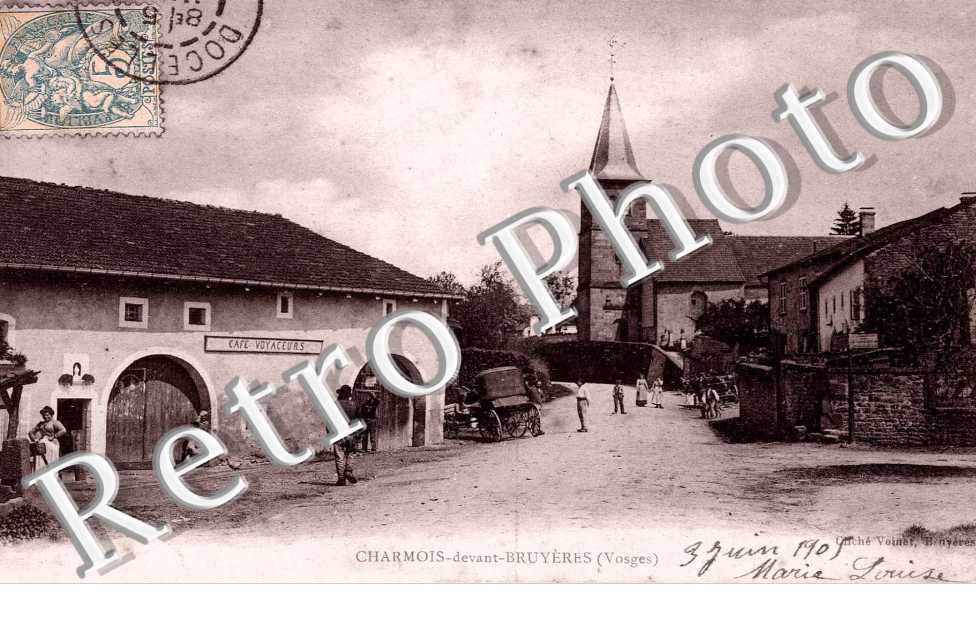 vue interieure et l'Eglise 