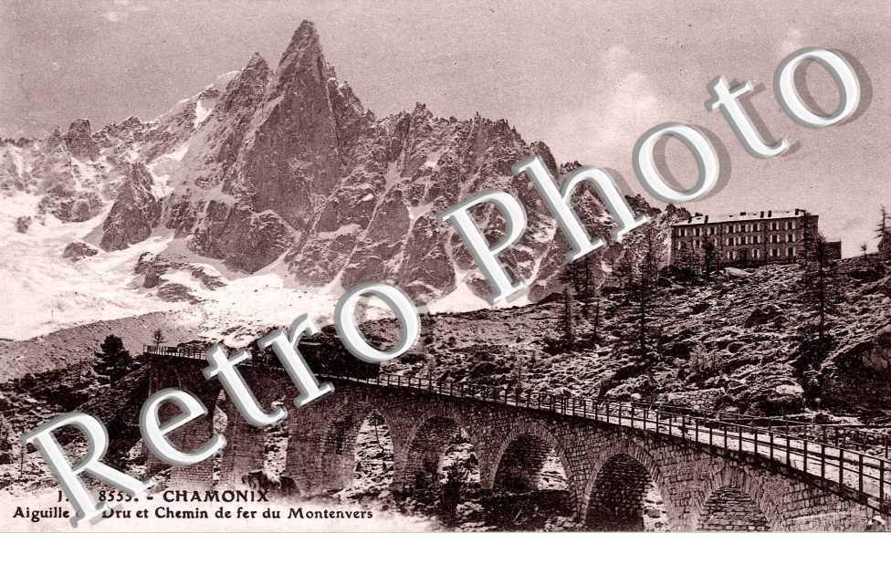 Aiguille du Dru et chemin de fer du Montenvers