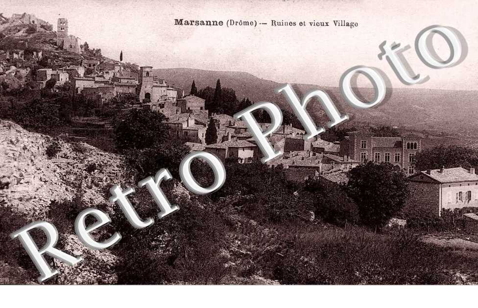 Ruines et vieux village